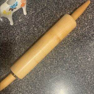 Vintage Style Natural Wood Rolling Pin - Light Brown